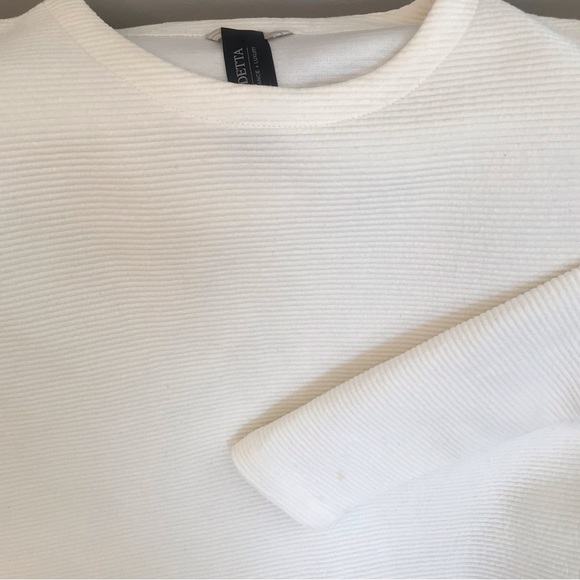 MONDETTA | Textured Knit Off-White Activewear Shirt Size S/M - Picture 3 of 12